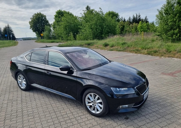 Skoda Superb cena 84900 przebieg: 159000, rok produkcji 2018 z Ryglice małe 191